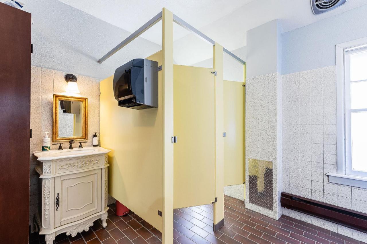 College Inn Hotel Сіетл Екстер'єр фото